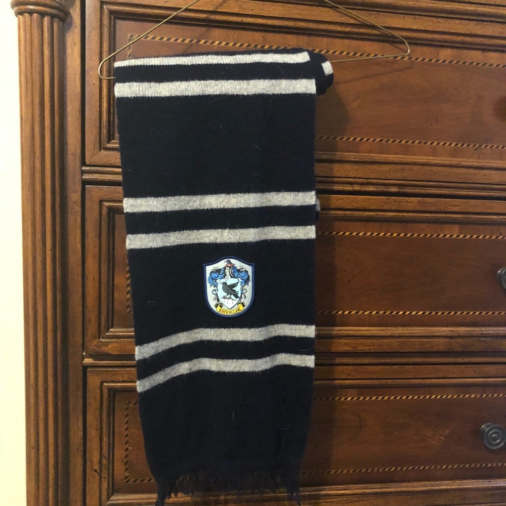 Harry Potter Ravenclaw scarf